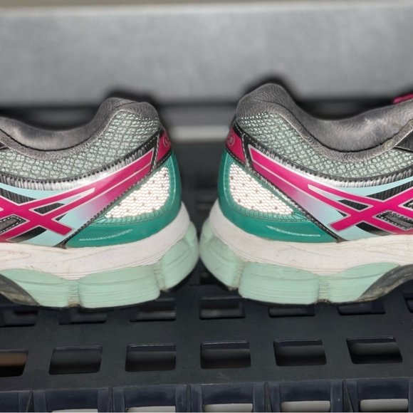 Asics Womens Gel Nimbus 15 Running Shoes Green T3B5N Low Top Sneakers 11.5 - Picture 7 of 7